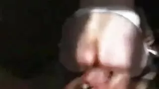 Cara animais filme pono caseiro uma menina bonita em seu ta ta